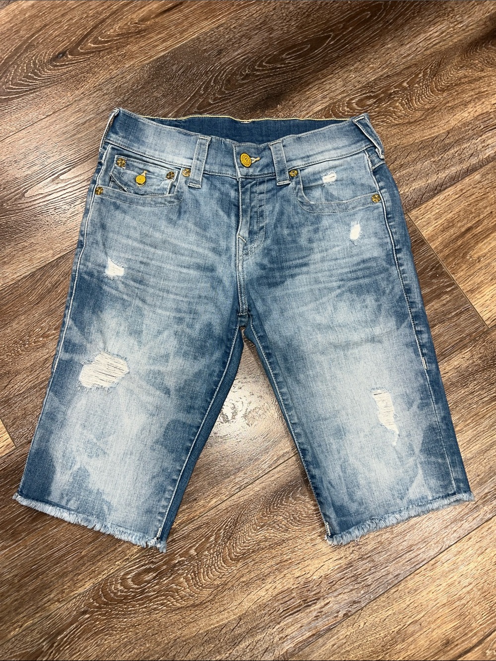 TRUE RELIGION BRAND JEANS® Ricky W/ Flap Back Pocket Shorts "Indigo Tides" Wash